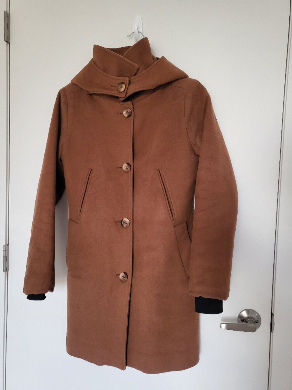 Desloups 100% wool coat